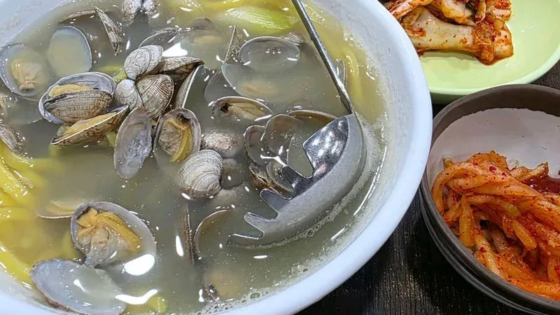 Hwangdo Bajirak Kalguksu