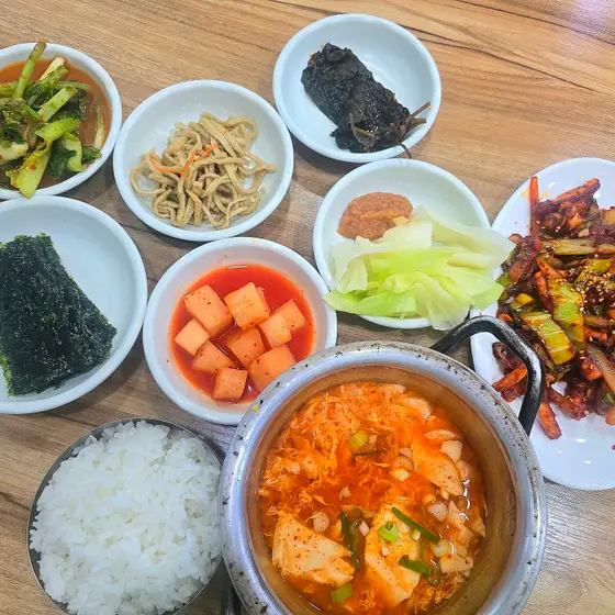 Cheonan Sikdang — 1