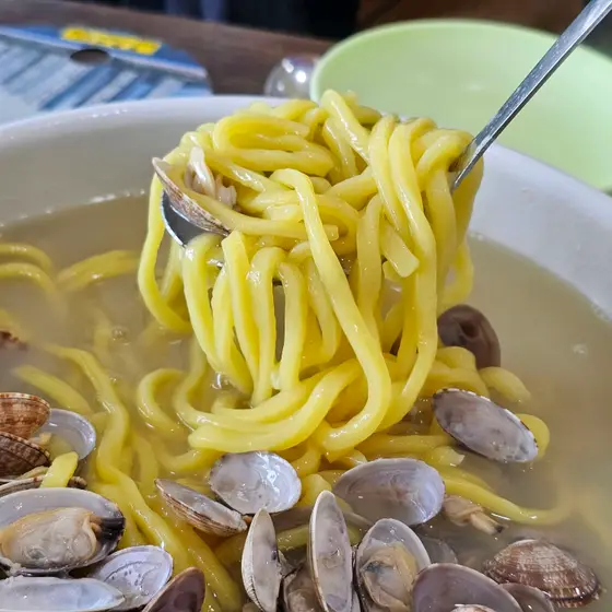 Hwangdo Bajirak Kalguksu — 4