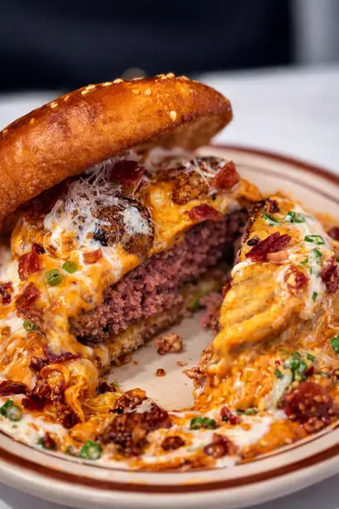 NIKU KING BURGER — 2